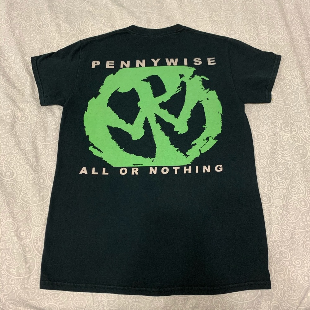 Pennywise all or nothing band T-shirt men’s small